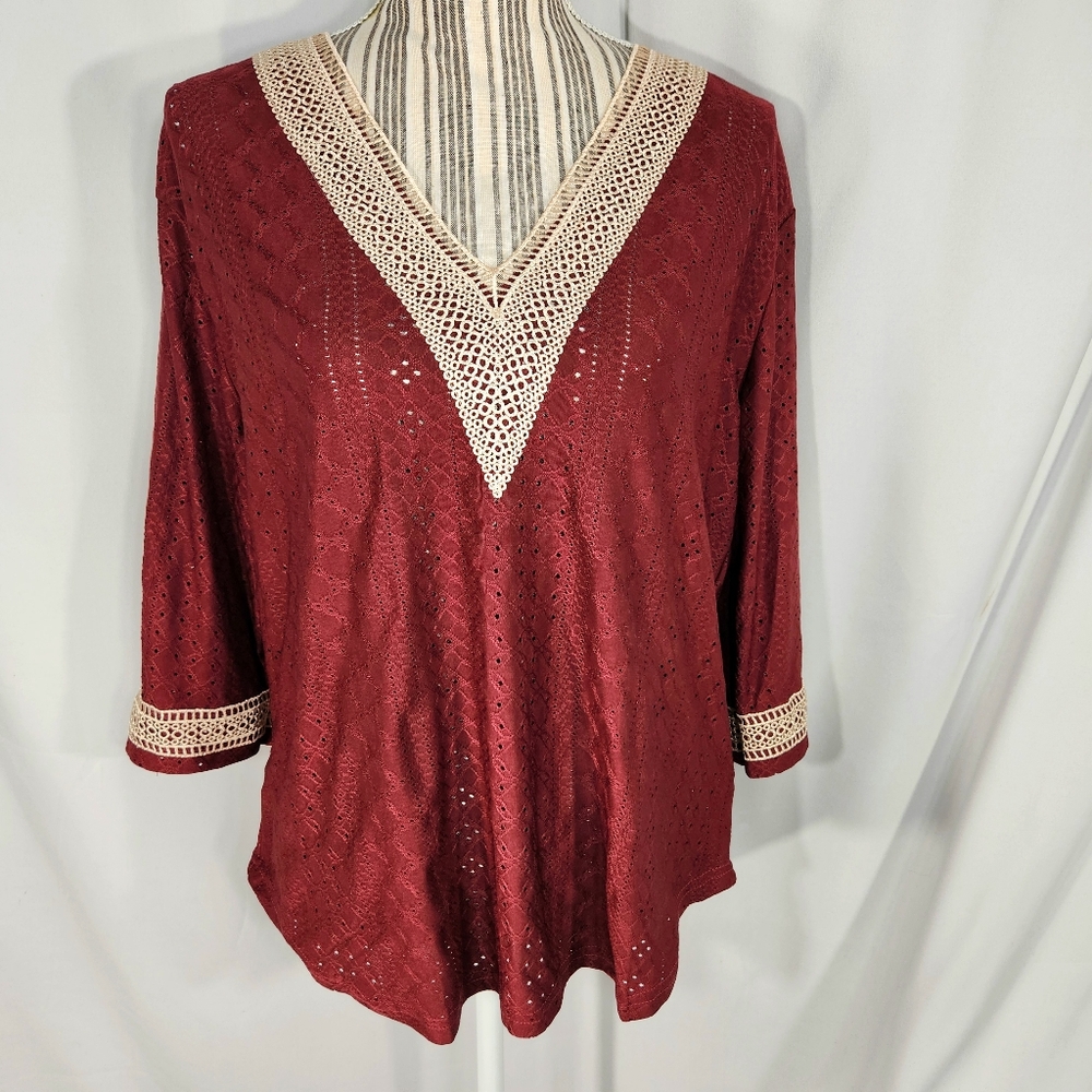 Liofoer NWT Red w/Cream Accent Front Neckline & Cuffs V Neck BOHO Top Size Large